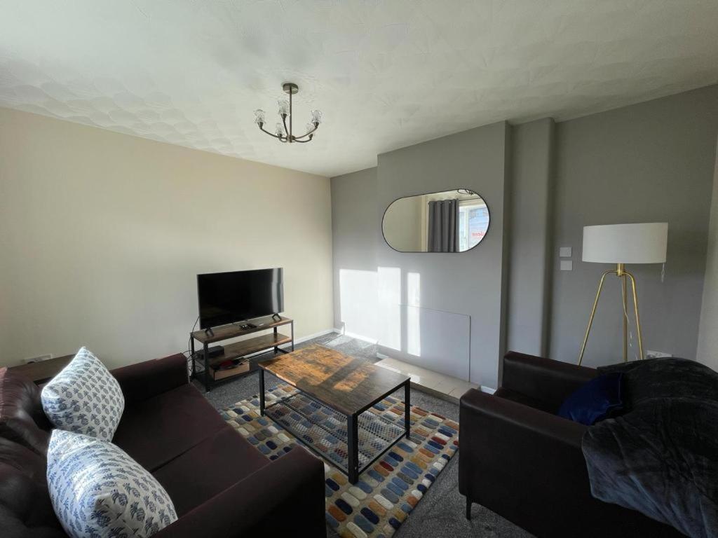 Stunning 3 Bedrooms House With Garden And Free Parking Barnsley Exterior foto